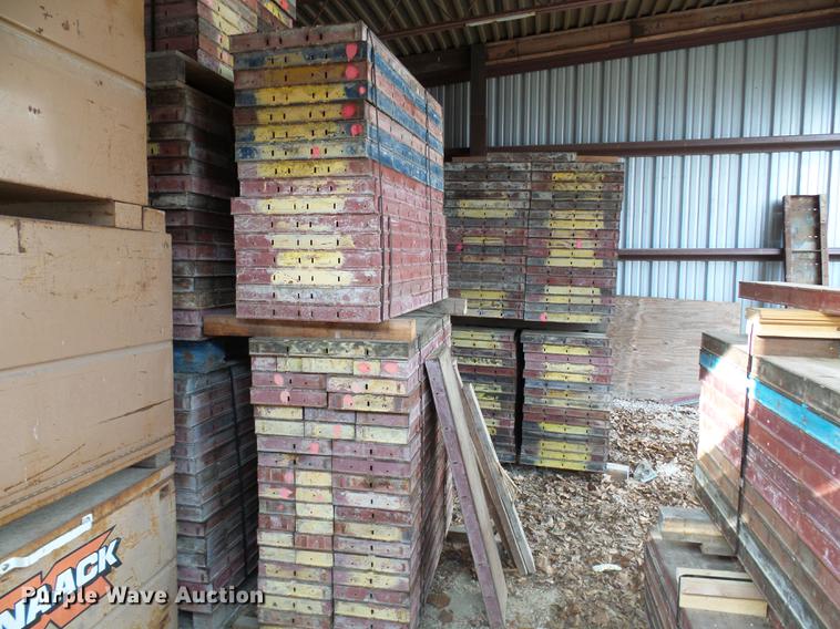 image for item DF7091 Simpson concrete forms